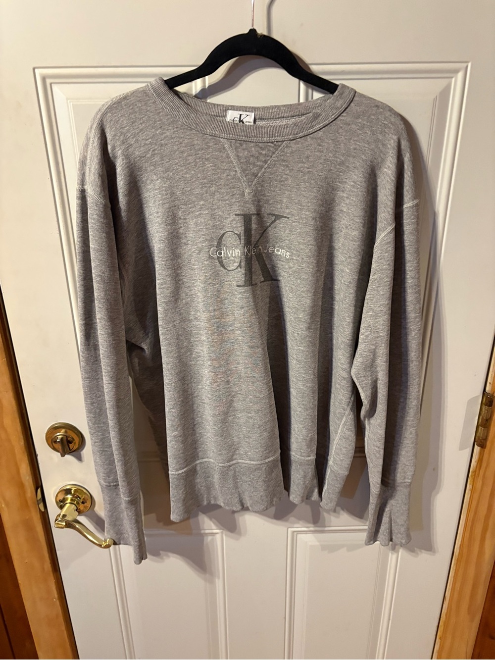 Calvin Klein Gray Logo Crewneck Sweatshirt Size X Large - Picture 1 of 4